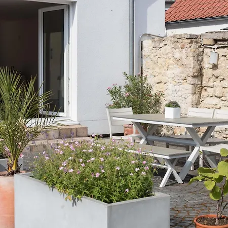別荘 Brunnenhaus Land-idylle In Der Stadt マインツ