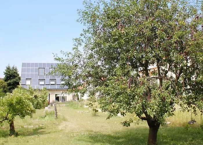 Brunnenhaus Land-idylle In Der Stadt *